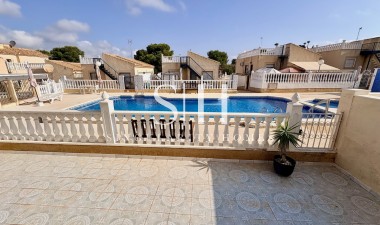 Återförsäljning - Villa - Orihuela Costa - Los Balcones