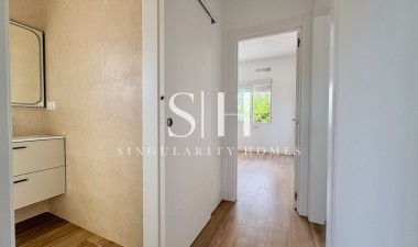 Återförsäljning - Villa - Orihuela Costa - Los Balcones