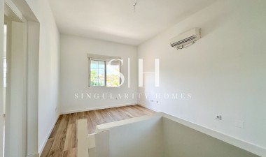 Återförsäljning - Villa - Orihuela Costa - Los Balcones