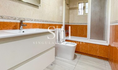 Återförsäljning - Lägenhet / lägenhet - Torrevieja