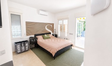 Odsprzedaż - Villa - Orihuela Costa - Costa Blanca