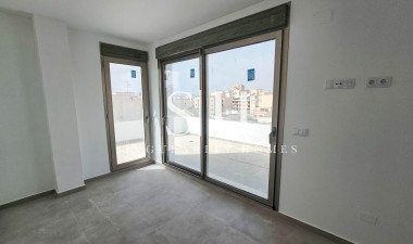 Odsprzedaż - Mieszkanie w bloku - Torrevieja - Paseo Maritimo