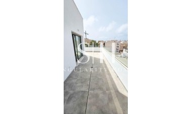 Odsprzedaż - Mieszkanie w bloku - Torrevieja - Paseo Maritimo