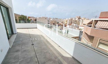 Odsprzedaż - Mieszkanie w bloku - Torrevieja - Paseo Maritimo