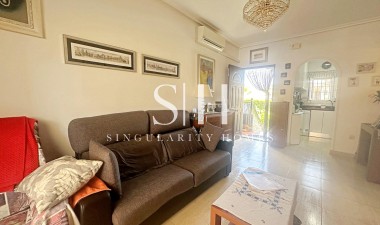 Odsprzedaż - Bungalow - Torrevieja - aguas nuevas