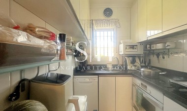 Odsprzedaż - Bungalow - Torrevieja - aguas nuevas