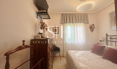 Odsprzedaż - Bungalow - Torrevieja - aguas nuevas