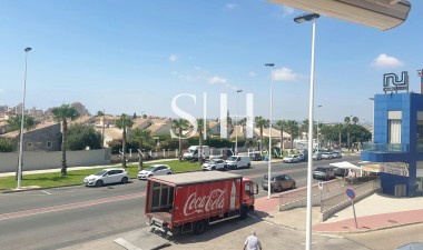 Odsprzedaż - Bungalow - Torrevieja - aguas nuevas