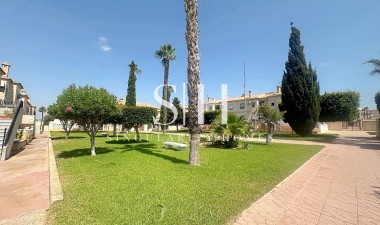 Odsprzedaż - Bungalow - Torrevieja - aguas nuevas