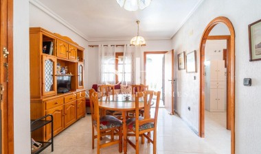 Odsprzedaż - Mieszkanie w bloku - Torrevieja - Torreblanca