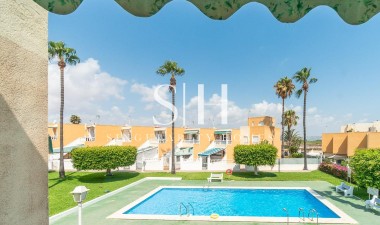 Odsprzedaż - Mieszkanie w bloku - Torrevieja - Torreblanca