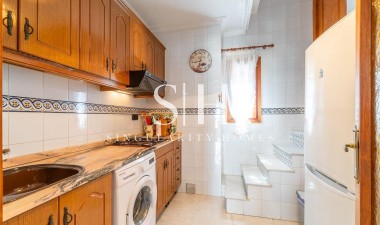 Odsprzedaż - Mieszkanie w bloku - Torrevieja - Torreblanca