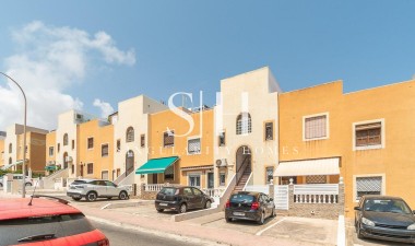 Odsprzedaż - Mieszkanie w bloku - Torrevieja - Torreblanca