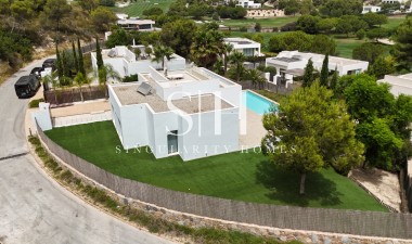 Odsprzedaż - Villa - Orihuela Costa - Las Colinas Golf