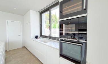 Odsprzedaż - Villa - Orihuela Costa - Las Colinas Golf