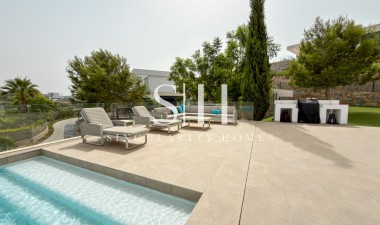 Odsprzedaż - Villa - Orihuela Costa - Las Colinas Golf