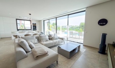 Odsprzedaż - Villa - Orihuela Costa - Las Colinas Golf
