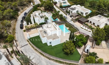 Odsprzedaż - Villa - Orihuela Costa - Las Colinas Golf