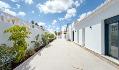 Resale - Villa - Torrevieja - La siesta