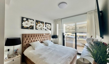 Odsprzedaż - Mieszkanie w bloku - Orihuela Costa - Punta Prima