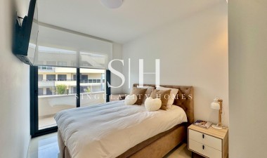 Odsprzedaż - Mieszkanie w bloku - Orihuela Costa - Punta Prima