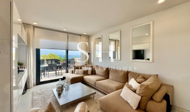 Odsprzedaż - Mieszkanie w bloku - Orihuela Costa - Punta Prima