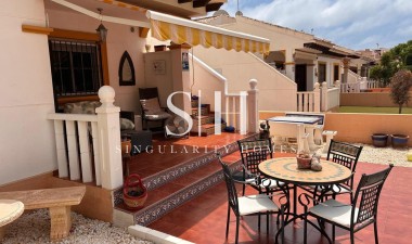 Odsprzedaż - Villa - Orihuela Costa - Costa Blanca