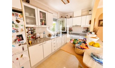 Odsprzedaż - Villa - Torrevieja - Costa Blanca