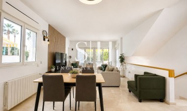 Odsprzedaż - Villa - Orihuela Costa - Costa Blanca