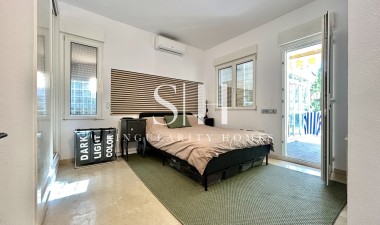 Odsprzedaż - Villa - Orihuela Costa - Costa Blanca