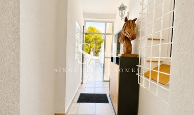 Odsprzedaż - Villa - Orihuela Costa - Costa Blanca