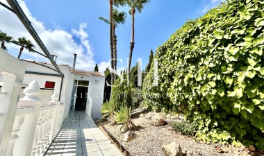 Odsprzedaż - Villa - Orihuela Costa - Costa Blanca