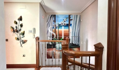 Odsprzedaż - Dom - Torrevieja - La siesta