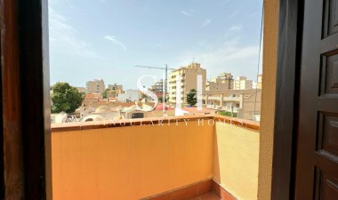 Odsprzedaż - Dom - Torrevieja - Playa del Cura