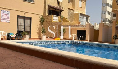 Odsprzedaż - Dom - Torrevieja - Playa del Cura