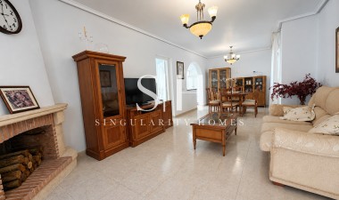Resale - Villa - Ciudad Quesada