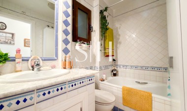 Återförsäljning - Lägenhet / lägenhet - Orihuela Costa - Las Ramblas