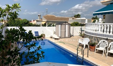 Odsprzedaż - Villa - Torrevieja - La Siesta - El Salado - Torreta