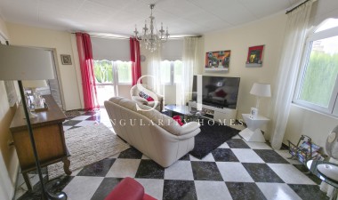 Odsprzedaż - Villa - Torrevieja - Costa Blanca
