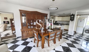Odsprzedaż - Villa - Torrevieja - Costa Blanca