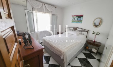 Odsprzedaż - Villa - Torrevieja - Costa Blanca