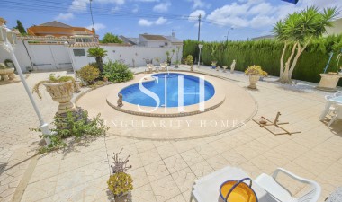 Odsprzedaż - Villa - Torrevieja - Costa Blanca