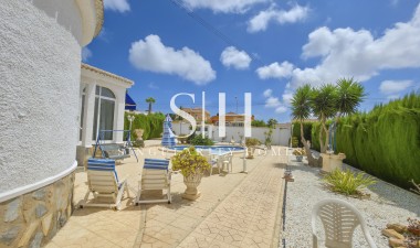Odsprzedaż - Villa - Torrevieja - Costa Blanca