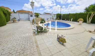 Odsprzedaż - Villa - Torrevieja - Costa Blanca
