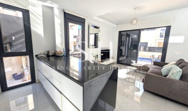 Odsprzedaż - Villa - Orihuela Costa - Costa Blanca