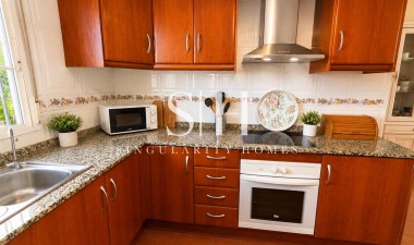 Odsprzedaż - Bungalow - Orihuela Costa - Lomas de Cabo Roig