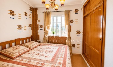 Odsprzedaż - Bungalow - Orihuela Costa - Lomas de Cabo Roig