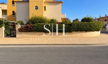 Odsprzedaż - Bungalow - Orihuela Costa - Lomas de Cabo Roig