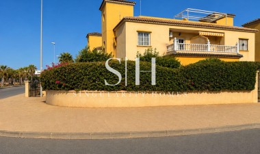Odsprzedaż - Bungalow - Orihuela Costa - Lomas de Cabo Roig