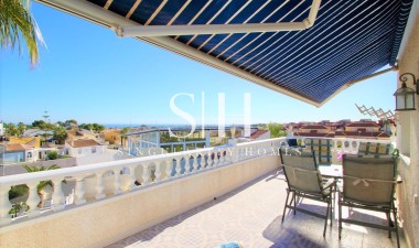 Odsprzedaż - Villa - Orihuela Costa - Villamartín